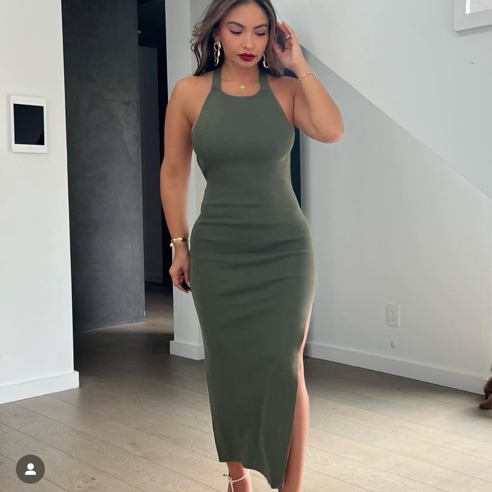 Chic Olive Green Halter Midi Dress